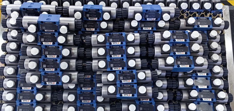 Hledáte vysoce kvalitní a nákladově efektivní alternativu Rexroth? Vyberte si hydraulické ventily Huade!